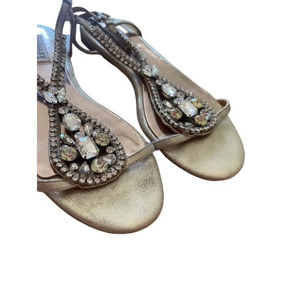 Badgley Mischka Womens Beige Embellished Leather Flat Jeweled Sandals Size 9M - Picture 4 of 8